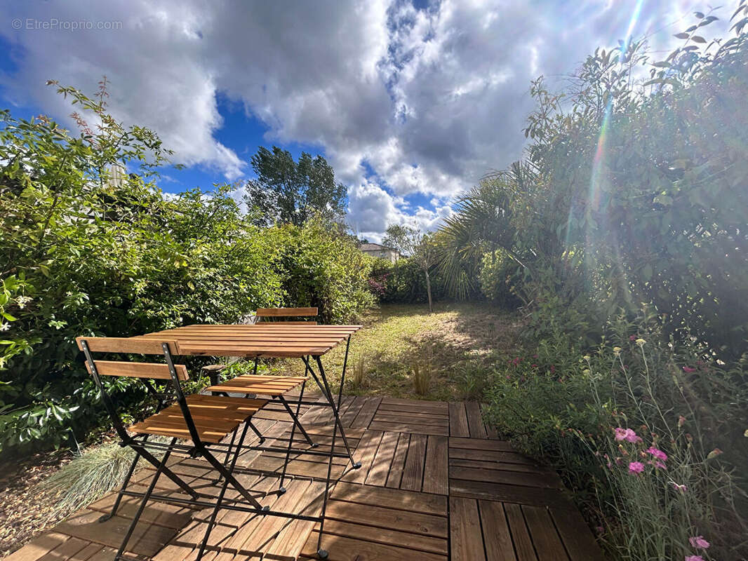 À visiter rapidement, coup de coeur assuré ! Maison, jardin, espaces verts - photo 3