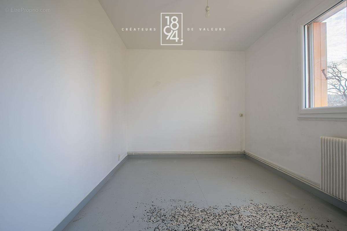 Appartement à MARSEILLE-9E