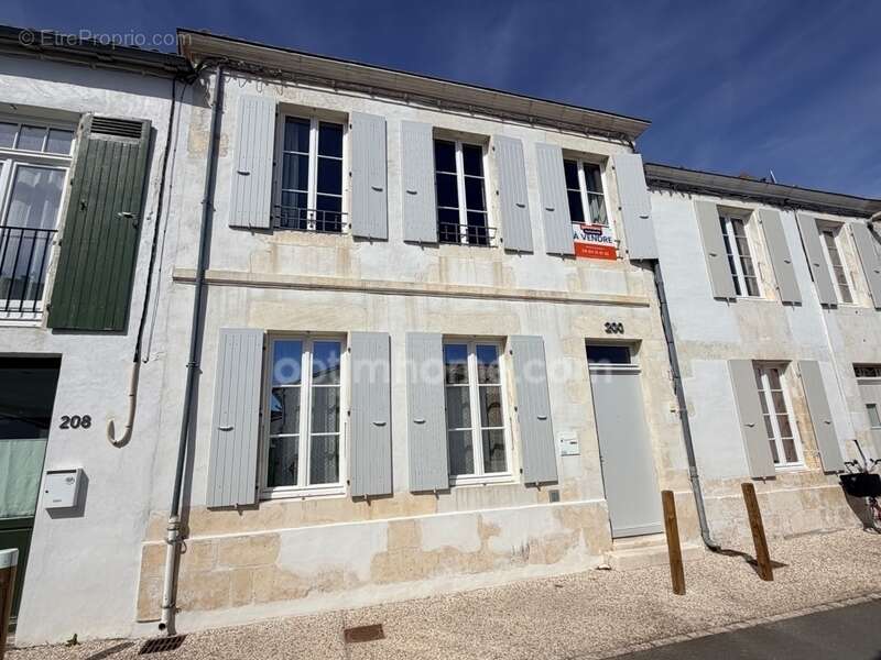 Maison à LE BOIS-PLAGE-EN-RE