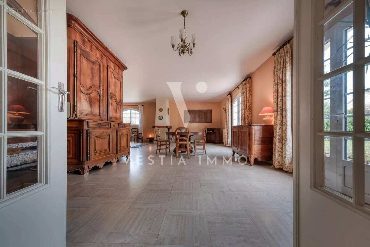 Maison à DOURDAN