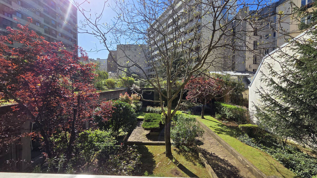 Appartement à PARIS-11E