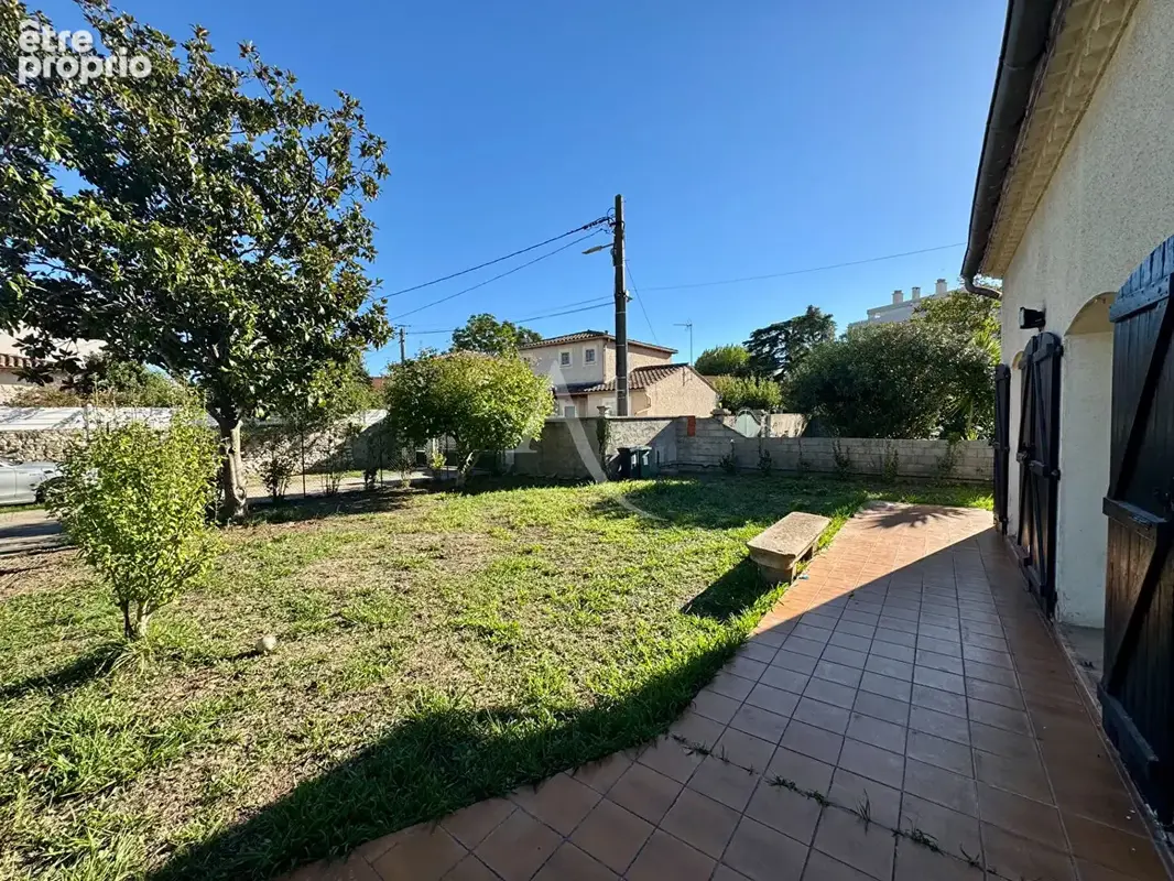Maison Nimes 6 pièce(s) 150 m2 - photo 2