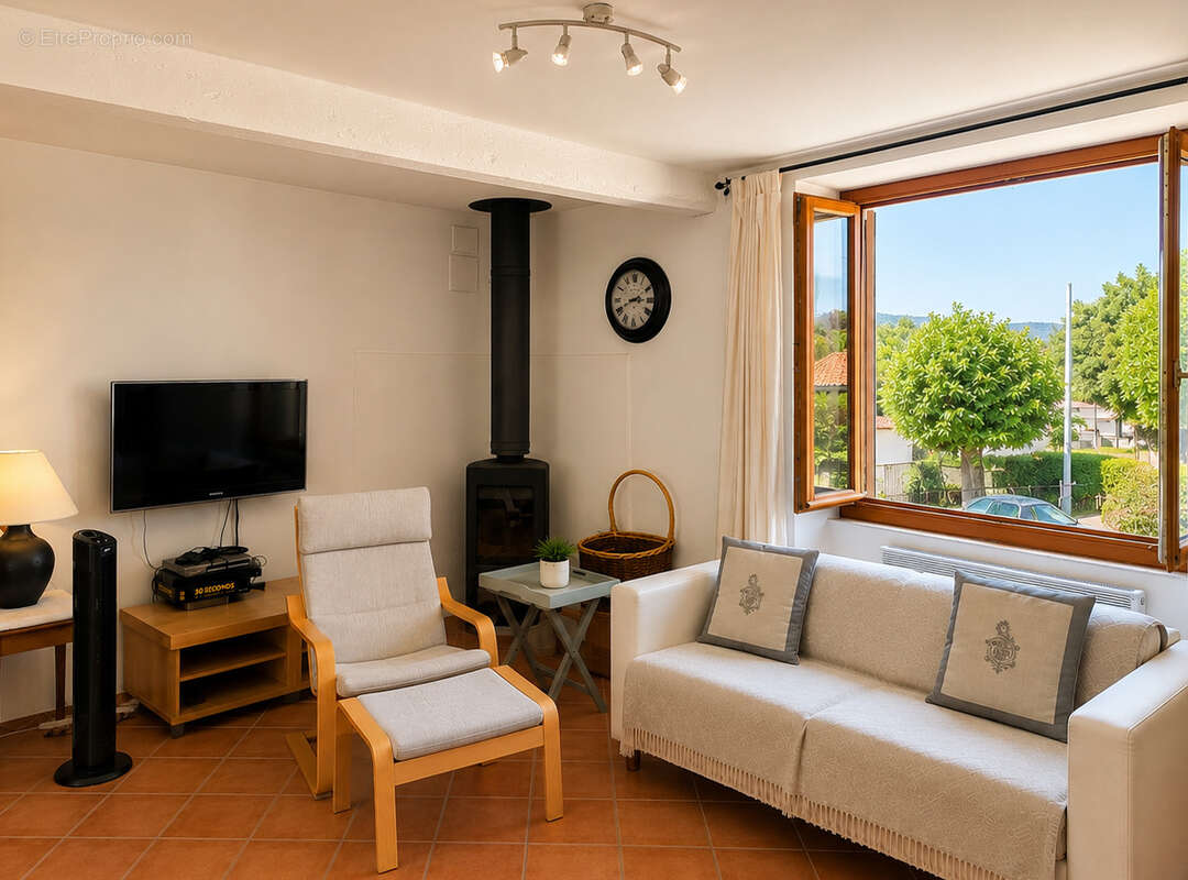 Maison de village avec jardin située a montclar - photo 4