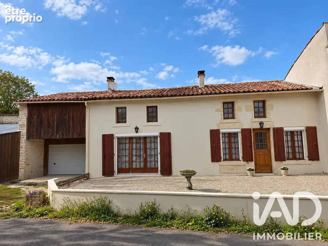 Photo 1 - Maison à SAINT-HILAIRE-LA-PALUD