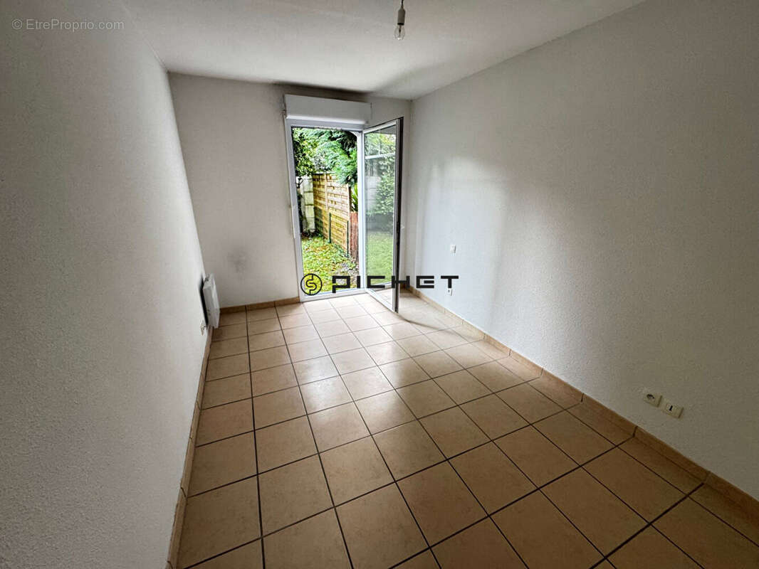 Appartement à LE BOUSCAT