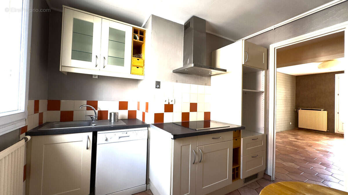 Appartement à FONTAINE