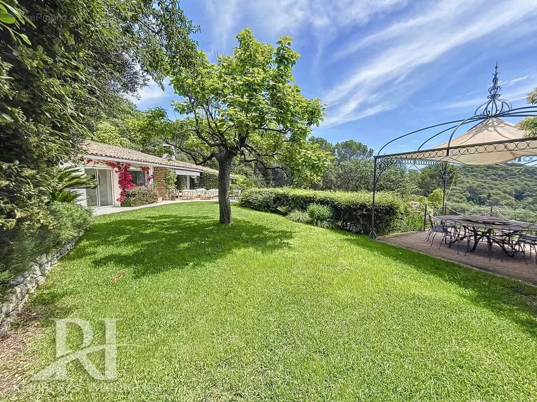 Maison à MOUGINS