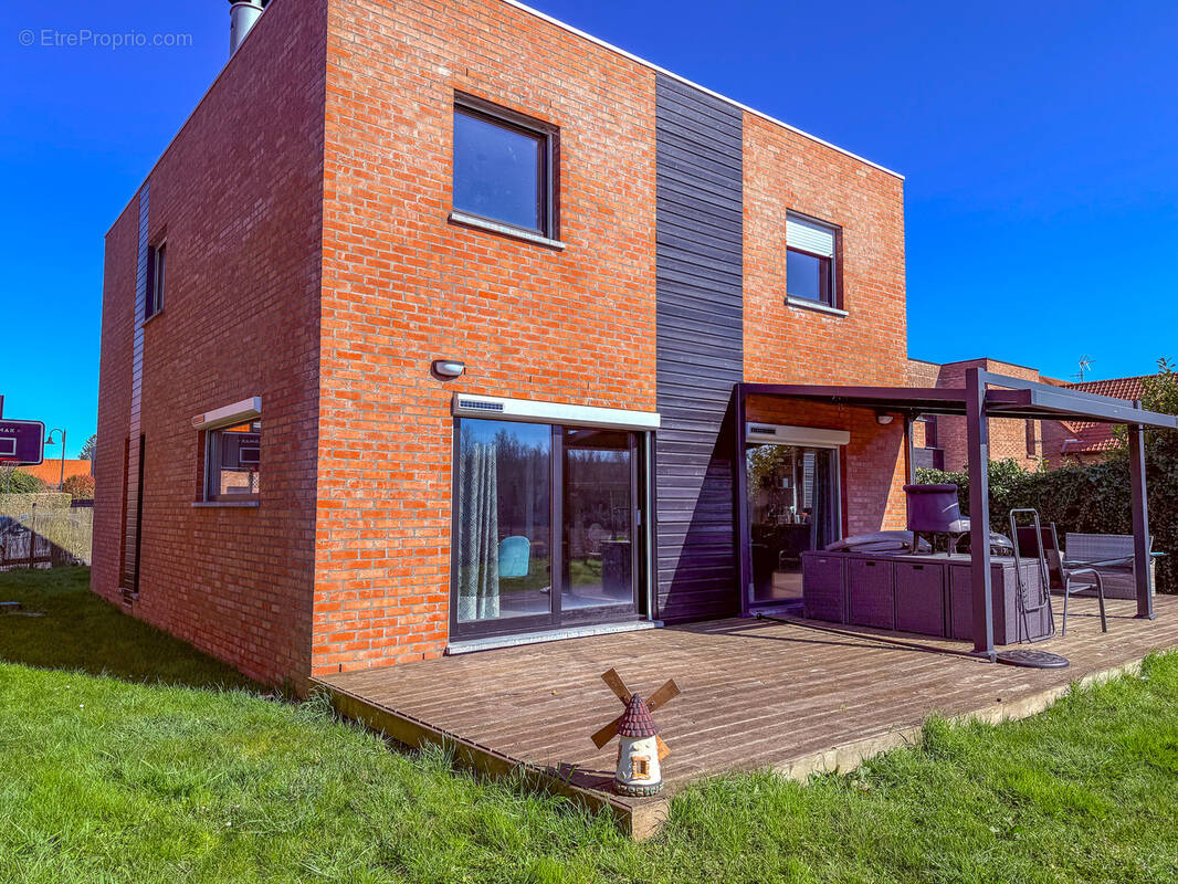 Maison à SAINGHIN-EN-MELANTOIS