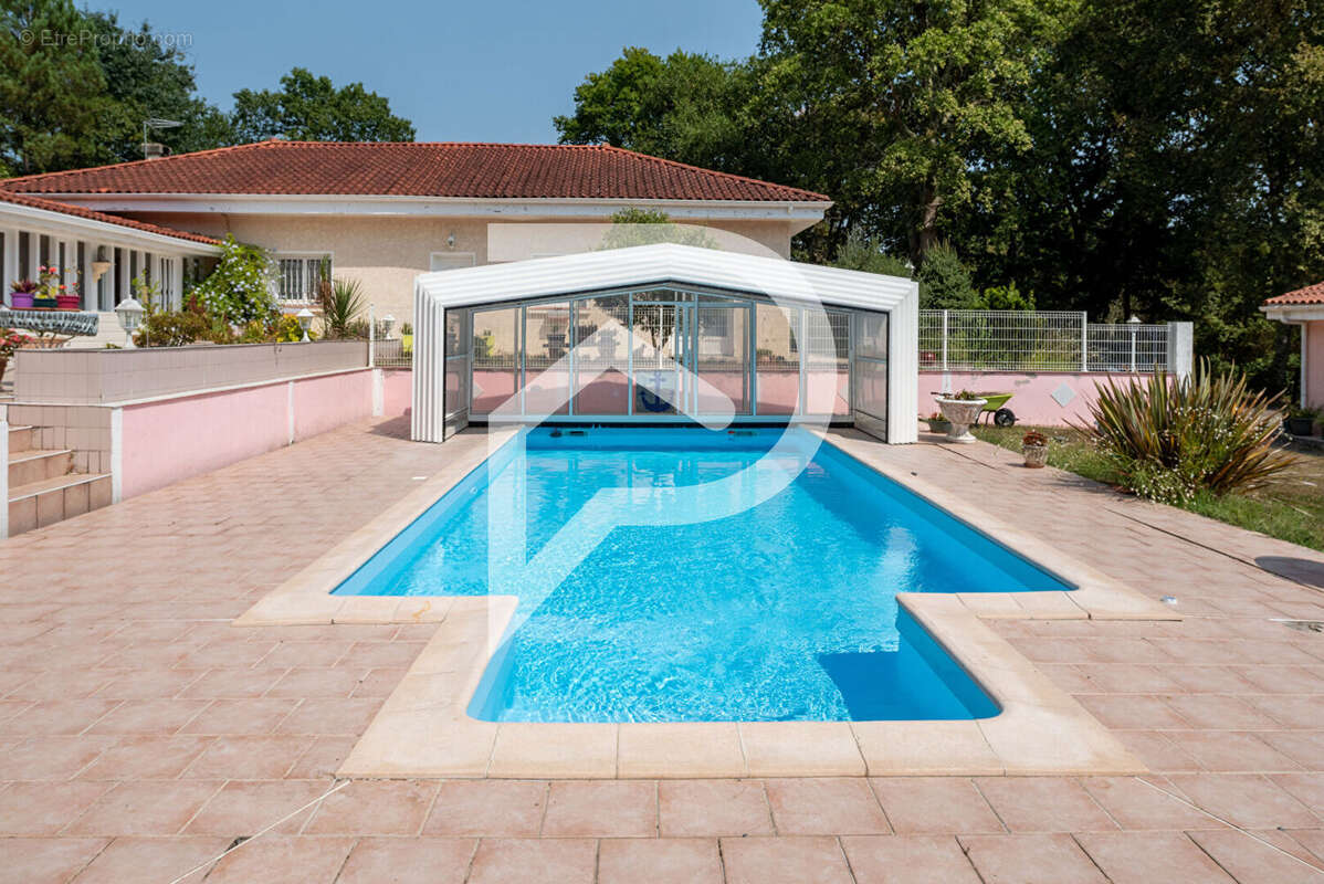 Maison à BRETAGNE-DE-MARSAN