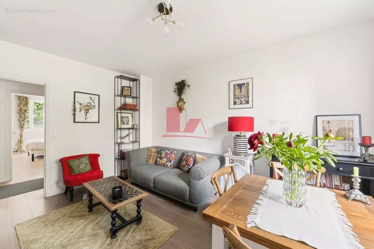 Appartement à ISSY-LES-MOULINEAUX