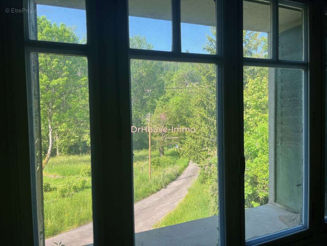 Maison à CHISSEY-EN-MORVAN