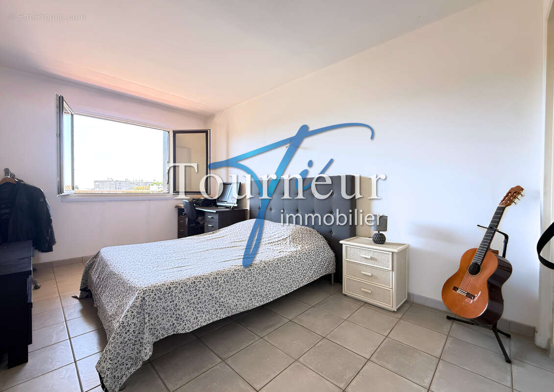 Appartement à SIX-FOURS-LES-PLAGES