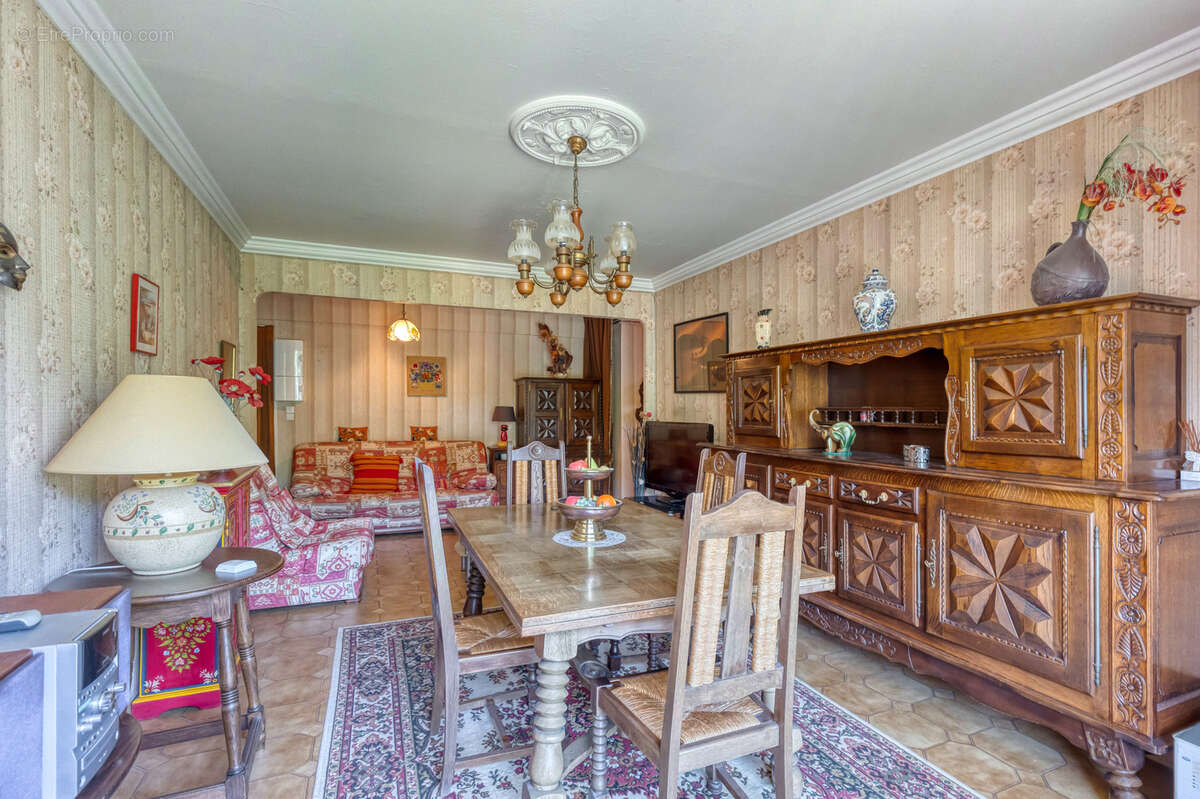 Appartement à SAINT-MARTIN-D'HERES