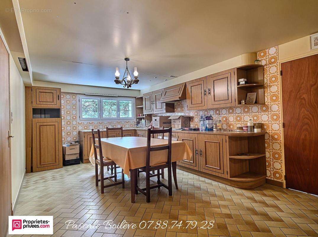 Maison avec rez-de-jardin - Vernantes (49390) - photo 12