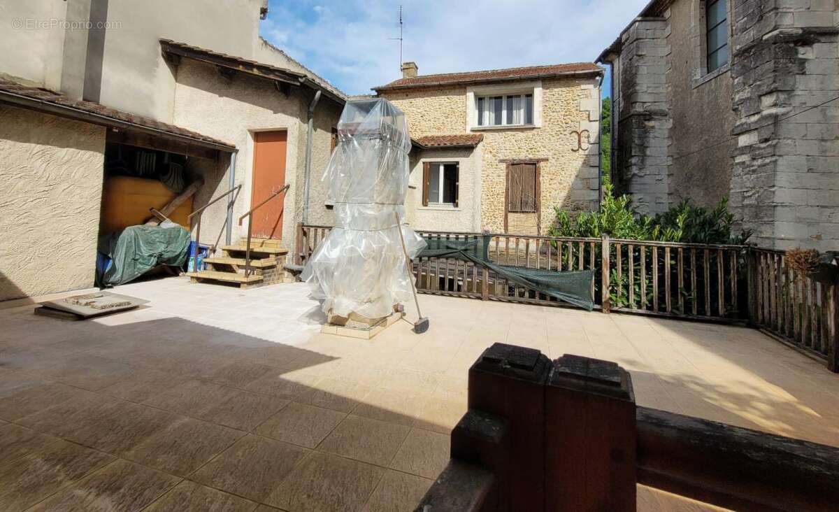 Maison à BREUILH