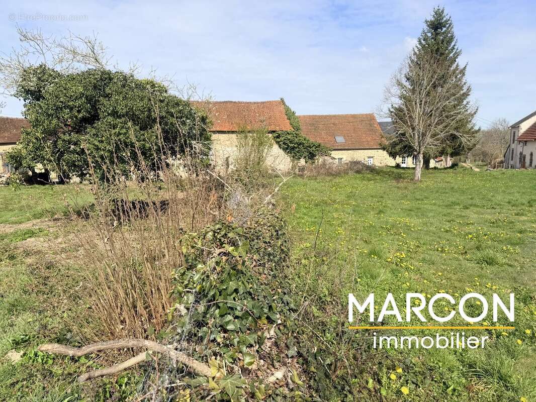 Maison à SAINTE-FEYRE