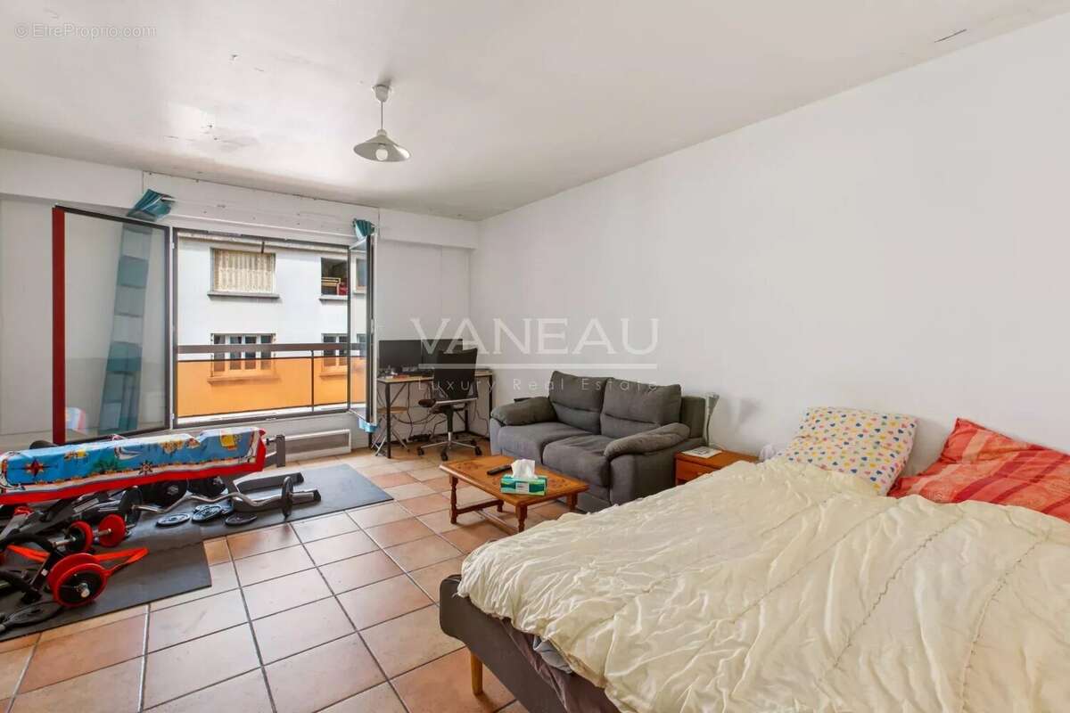 Paris XIXe - Rue de Romainville - Studio - - photo 4