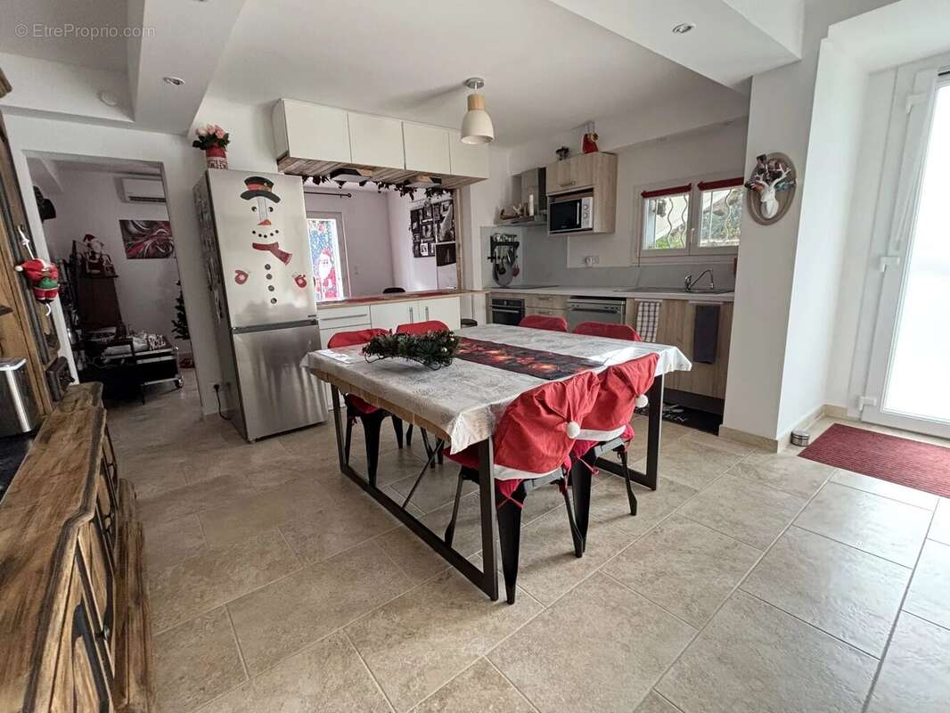 Maison à SAINT-MARTIN-DE-CRAU