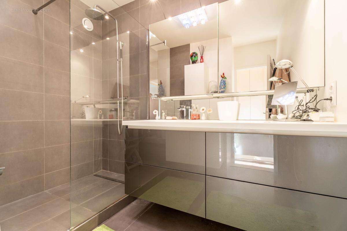 Appartement à CALUIRE-ET-CUIRE