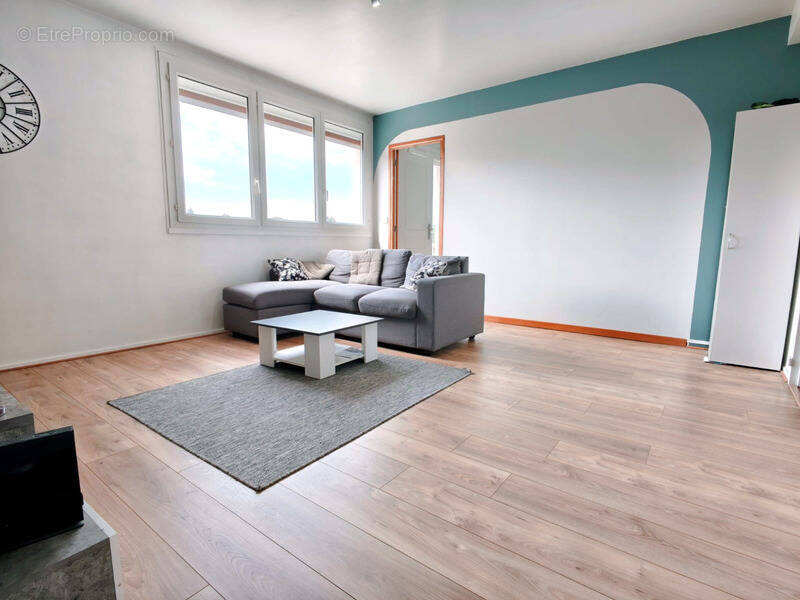 Appartement à JOUE-LES-TOURS