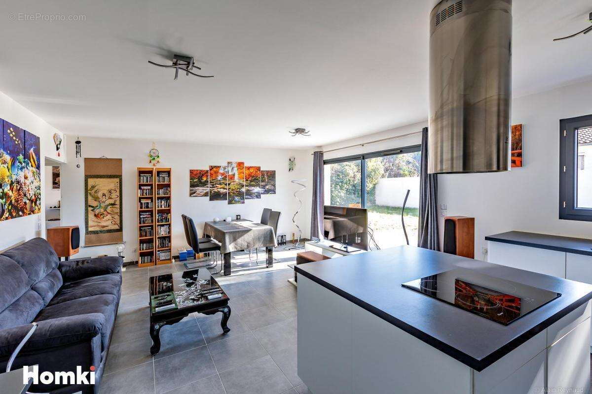 Maison/Villa T4 de 100 m2 à Saint-Bauzille-de-la-Sylve 34230 - photo 5