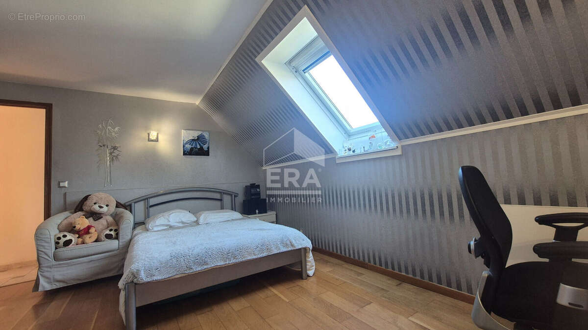 Maison à BRIE-COMTE-ROBERT