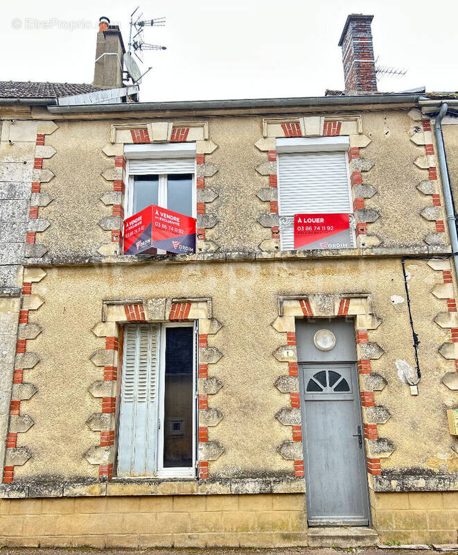 Appartement à LEUGNY