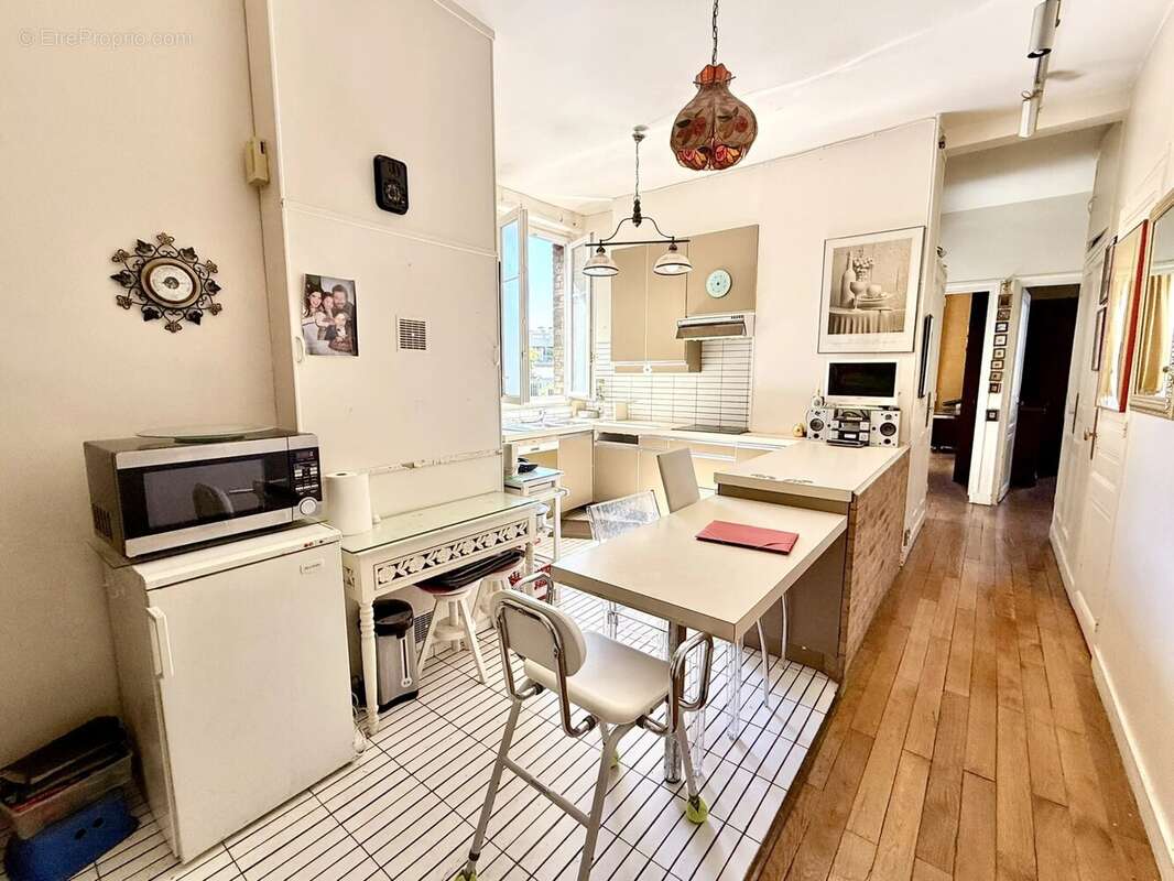 Appartement à PARIS-11E