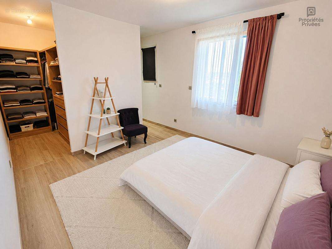 CHÂTEAUROUX, LA MARGOTIÈRE, Maison contemporaine de plain-pied, 5 chambres, bureau, piscine, DPE A - photo 7