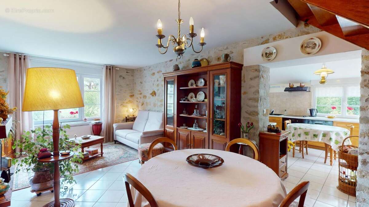 Maison à MEREAU
