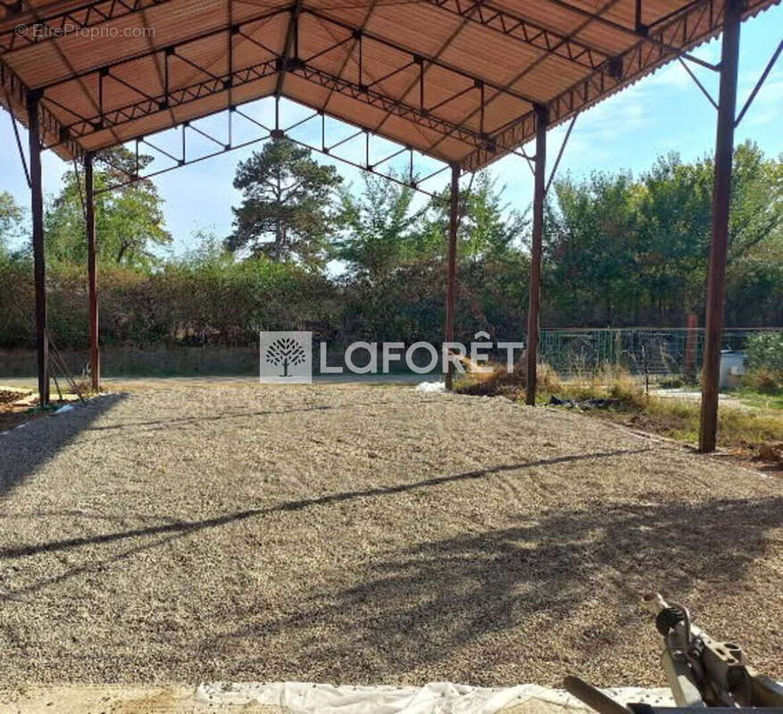 Terrain à GARGANVILLAR