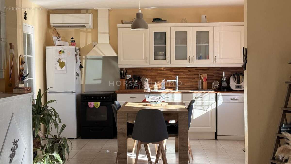 Belle propriété avec deux logements et dépendances - photo 6