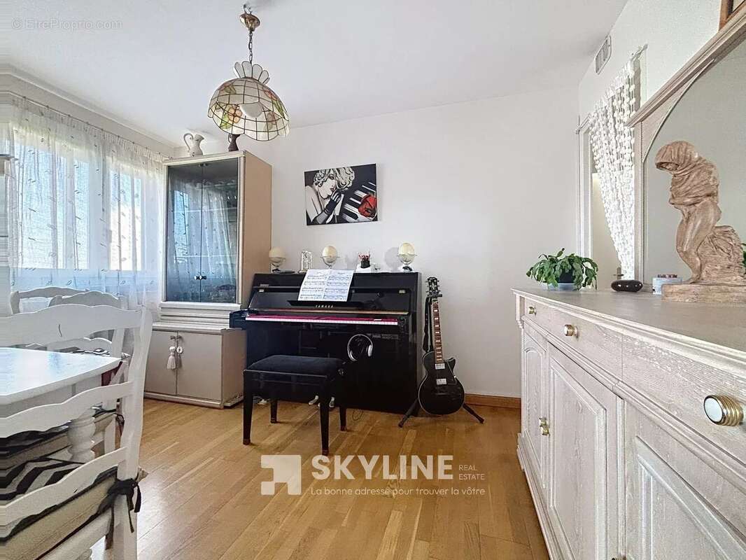 Appartement 69 m² à Marseille-15e  - photo 8
