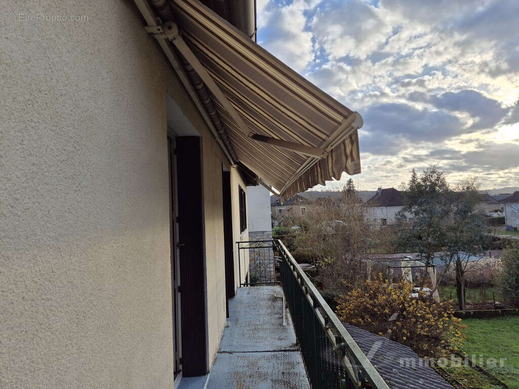 Maison à MANSAC