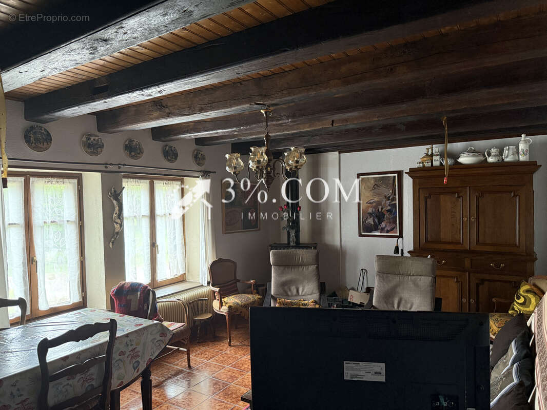 Ferme de village 196 m2 VIMENIL - photo 47