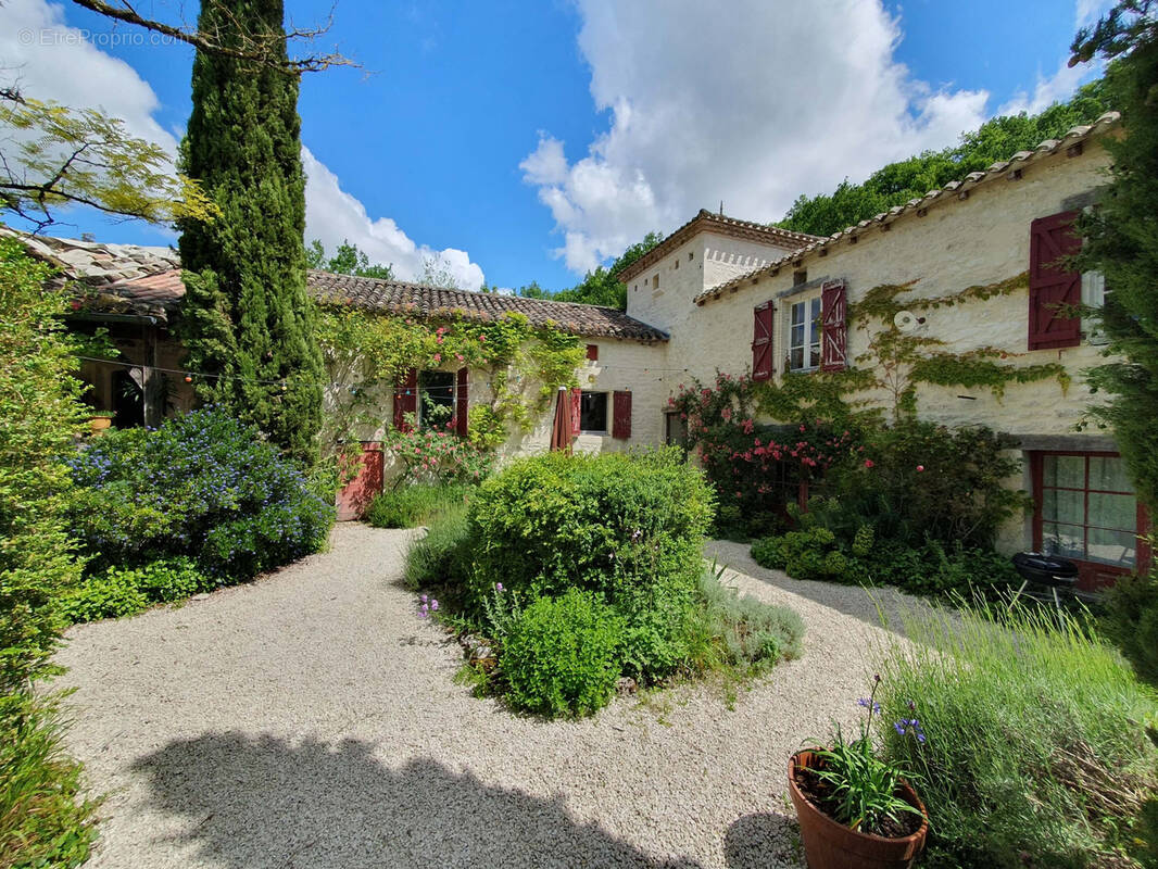 Maison à BAGAT-EN-QUERCY