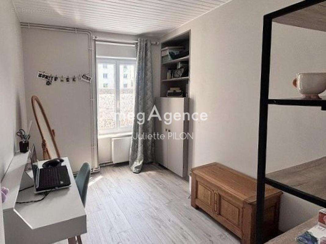 Maison de ville avec jardin et dépendance - photo 11