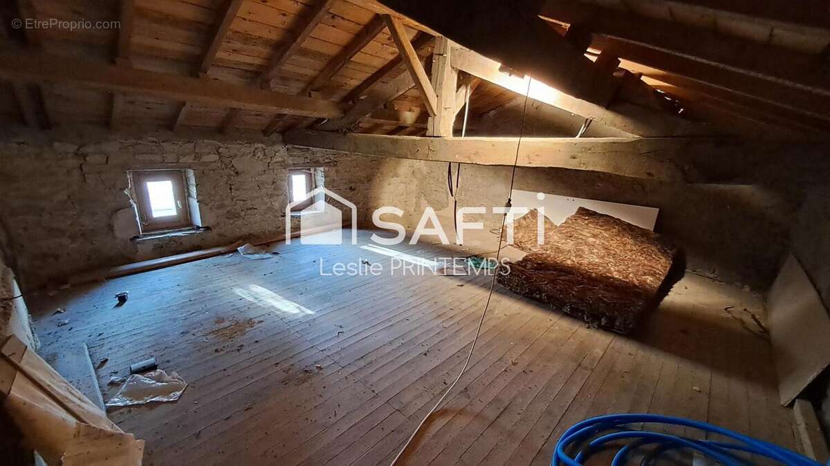 Photo 9 - Maison à LE BUSSEAU