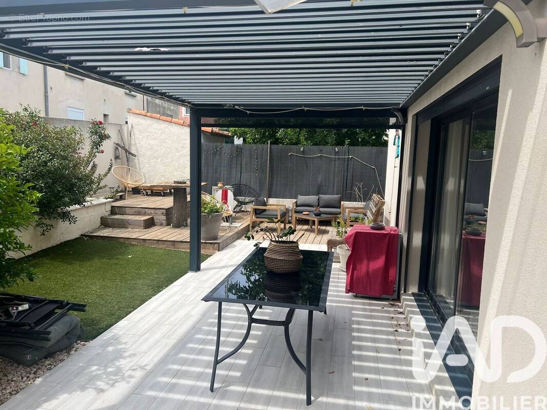 Photo 1 - Appartement à CHATEAUNEUF-LES-MARTIGUES