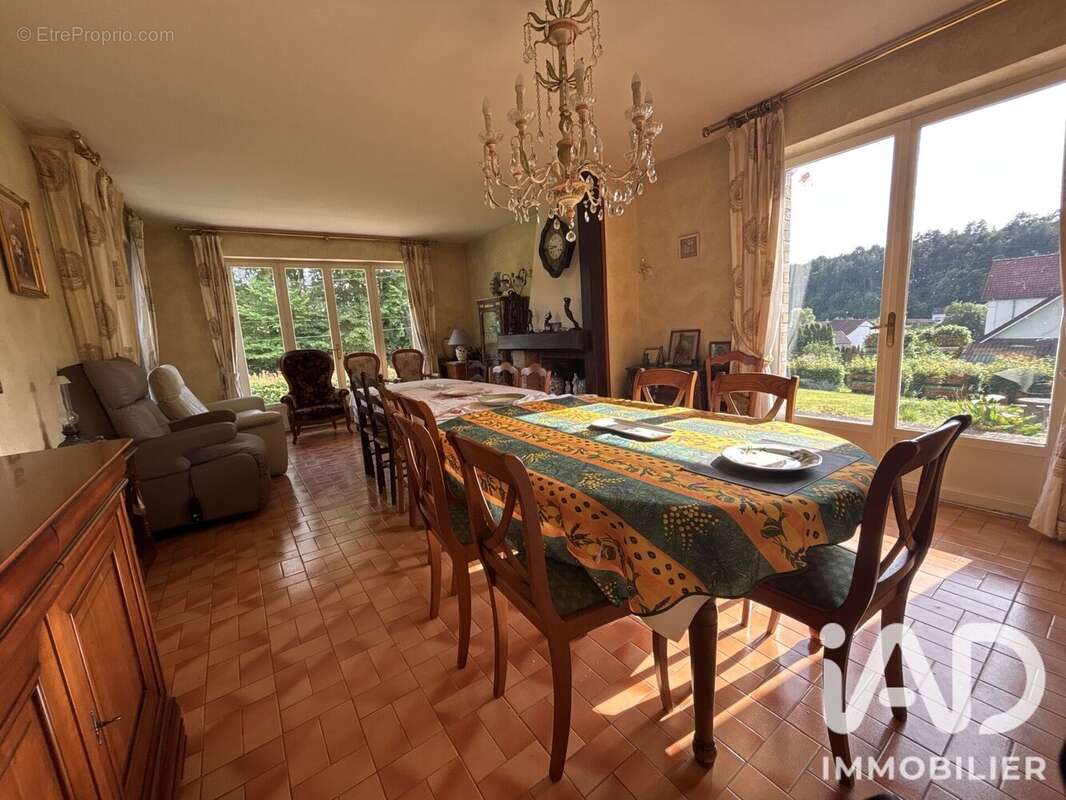 Maison 170 m² à Remilly-Wirquin  - photo 3