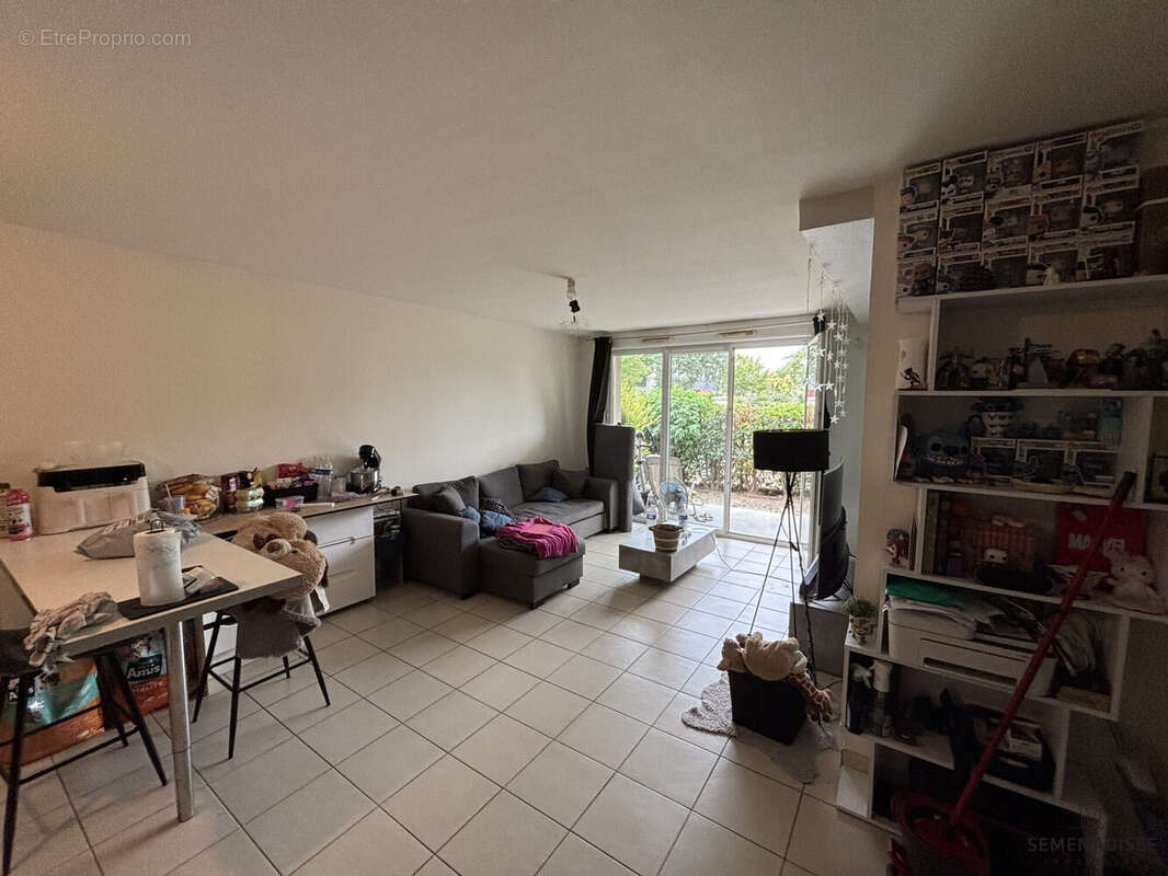 Appartement 63 m² à Roquettes  - photo 3