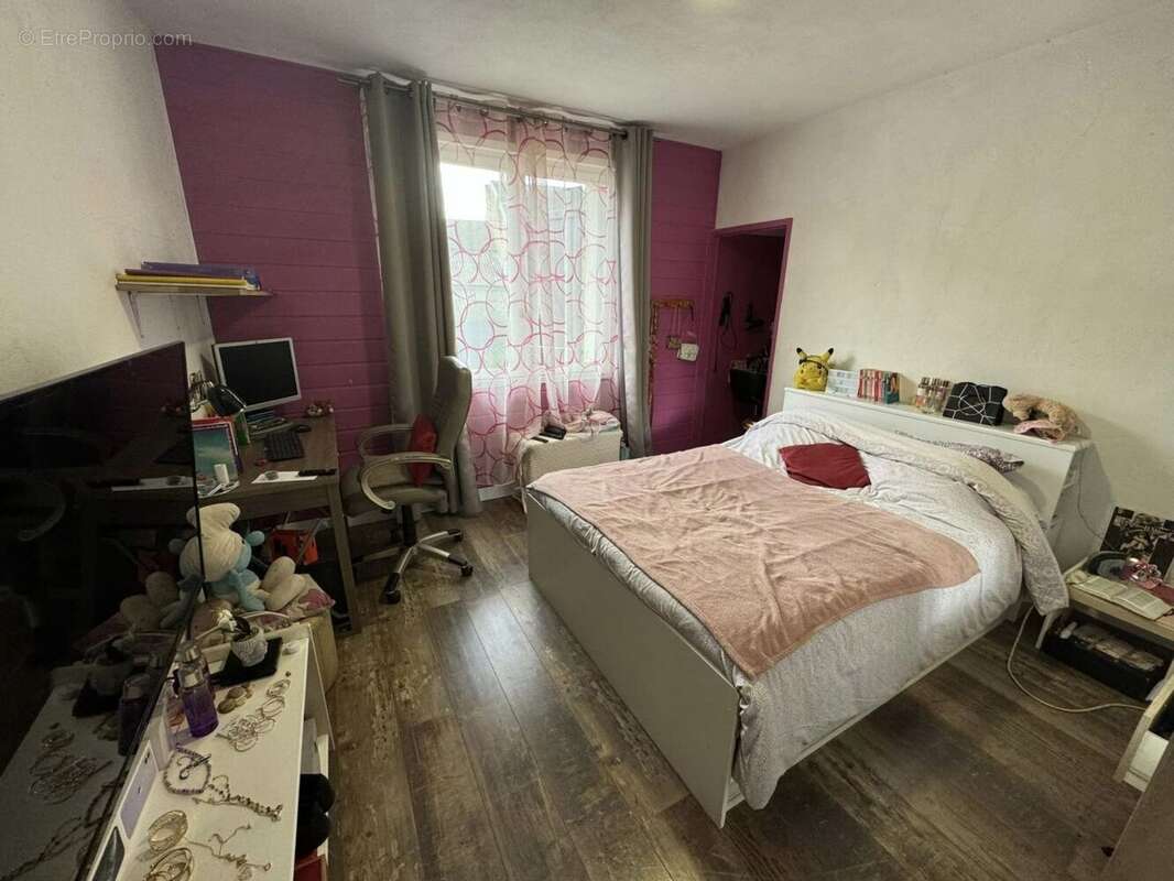 Maison à CHATEAUPONSAC