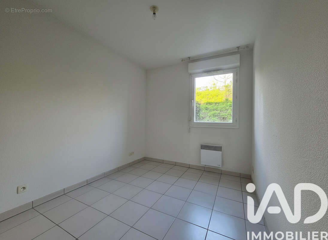 Photo 6 - Appartement à ONET-LE-CHATEAU