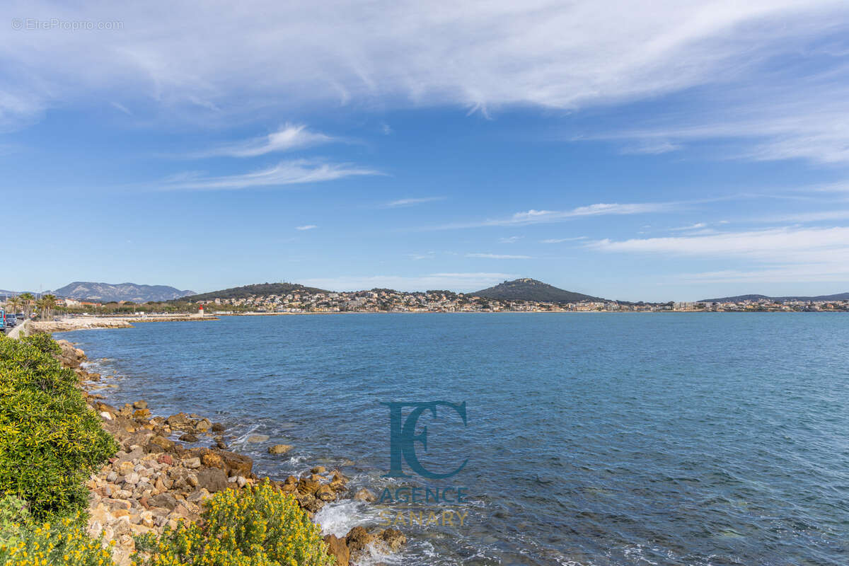 Appartement à SANARY-SUR-MER