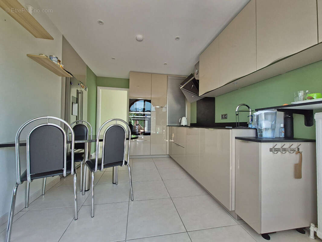 Maison à HALLENNES-LEZ-HAUBOURDIN