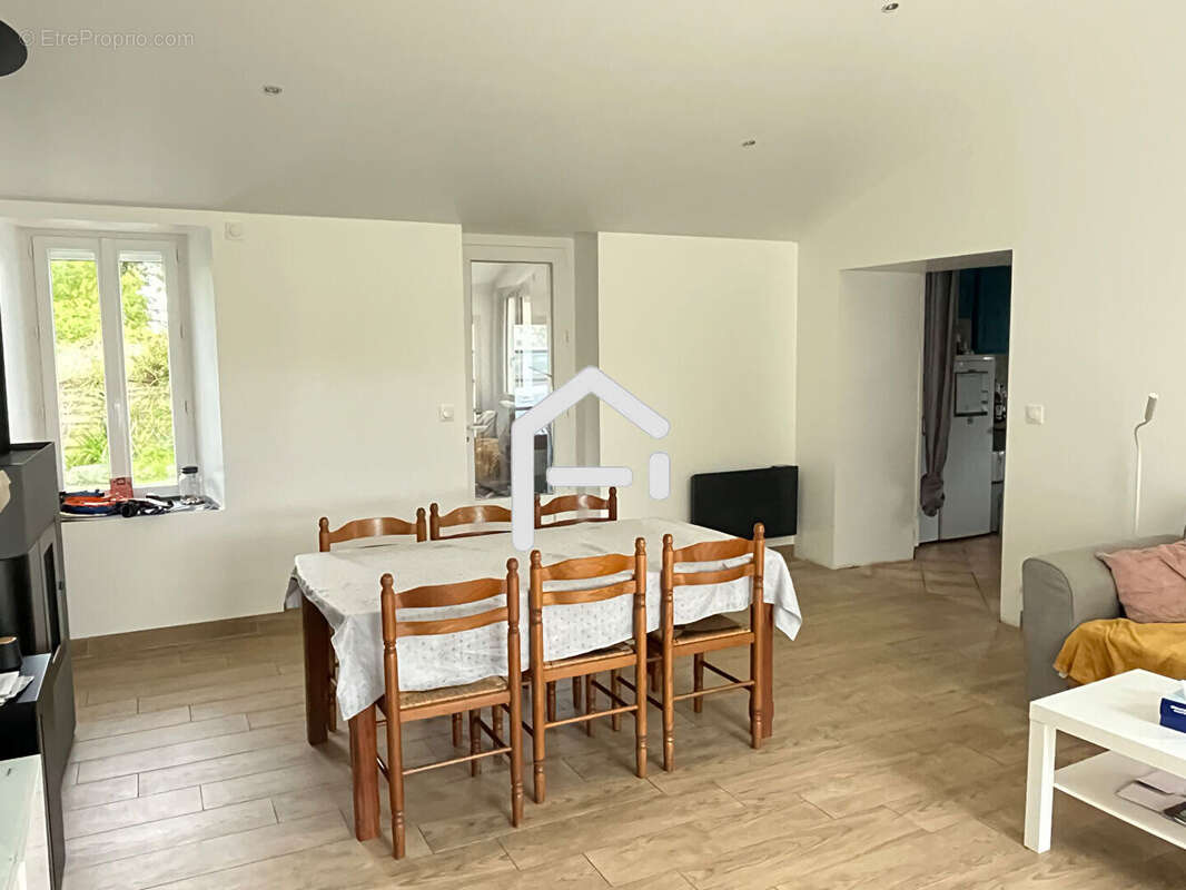 Maison à LE BERNARD