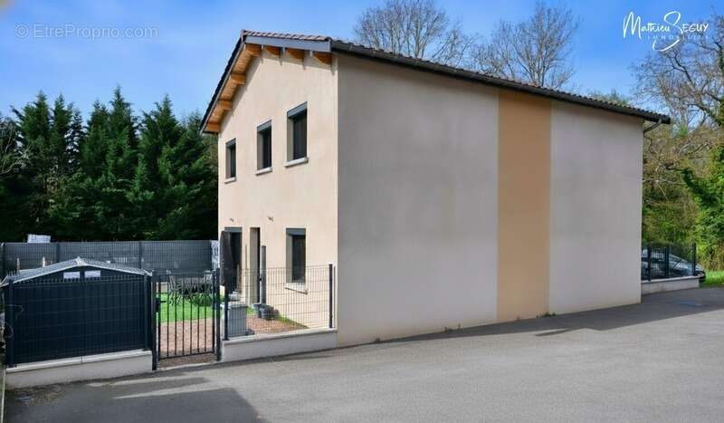 Maison à THURINS