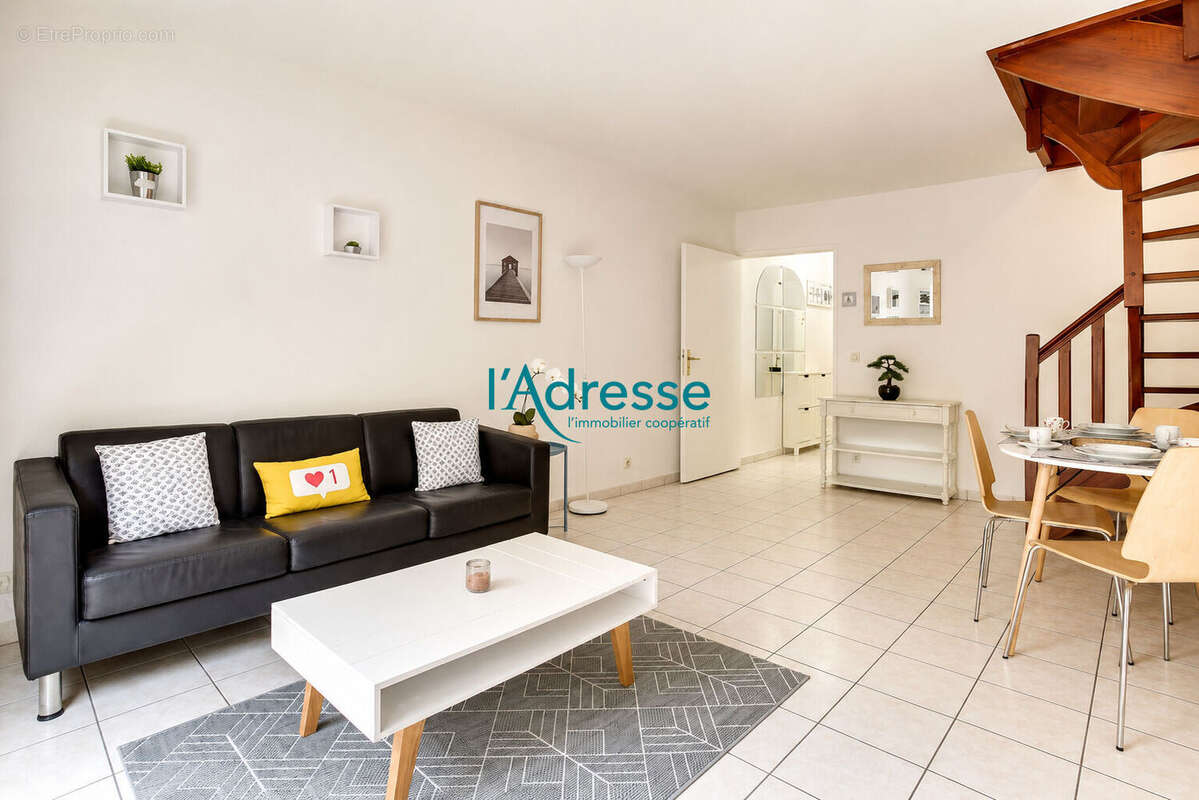 Maison à NANTERRE