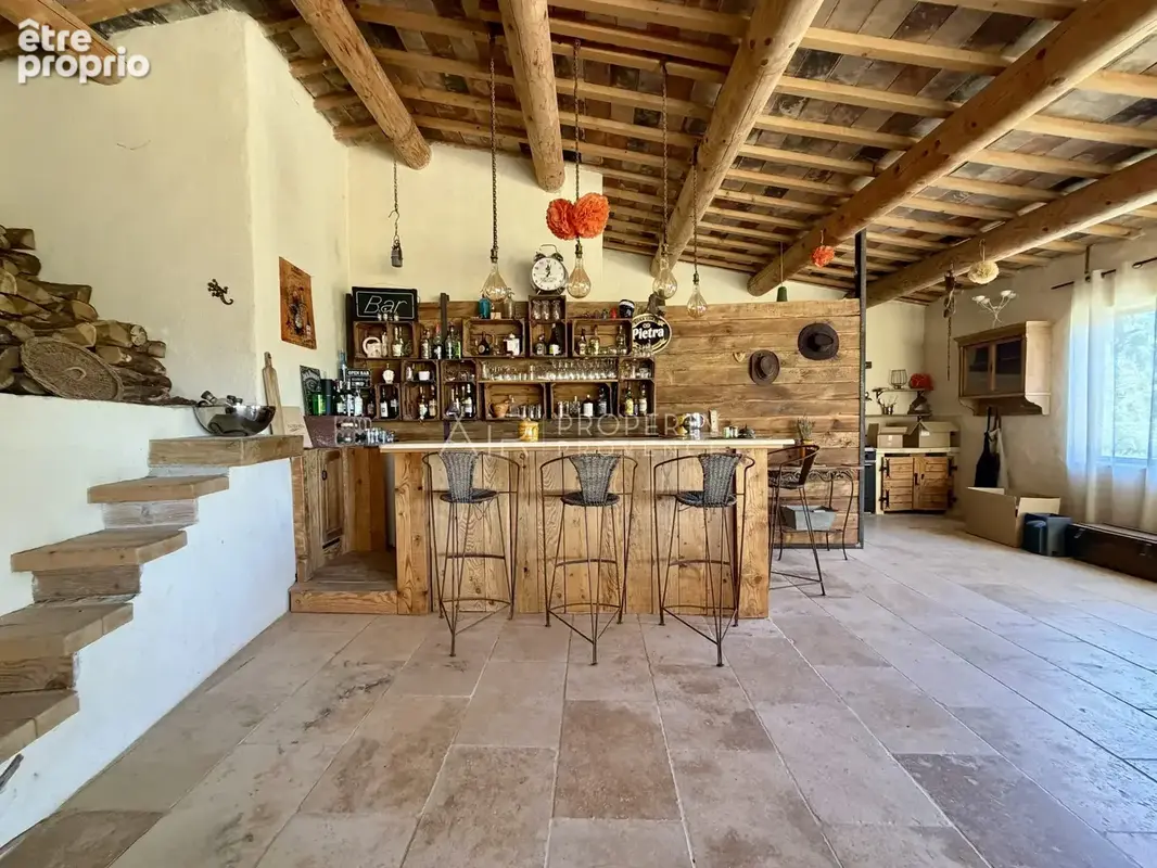 Bar salle de réception