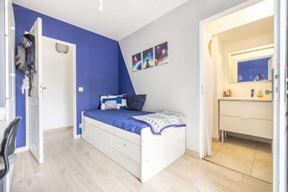 Appartement de 4 pièces de 85 m² à Thiais - photo 10